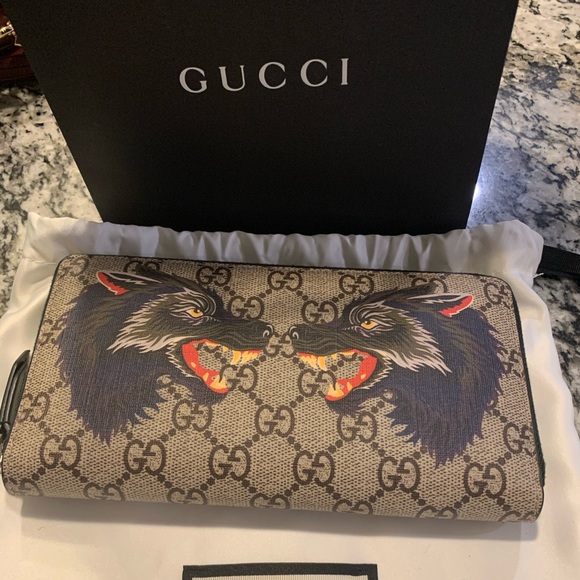 gucci wolf wallet